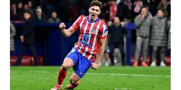 VAR greep voor het eerst in bij penaltyserie Champions League VAR greep voor het eerst in bij penaltyserie Champions League